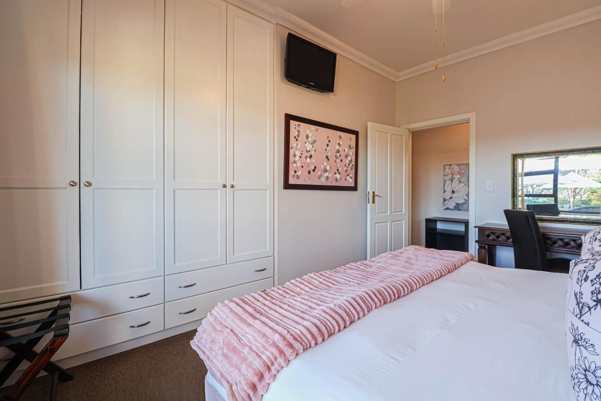 קניסנה Amber Guest Lodge מראה חיצוני תמונה